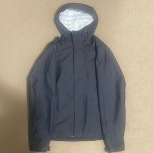 The North Face Black Raincoat High Collar Water-Resistant